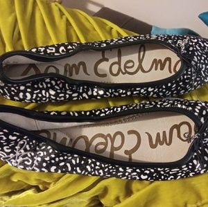 Sam Edelman 9.5 black/white fur flats orig 99.00